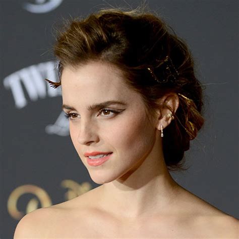 emma watson ass naked|Emma Watson Has Toned Legs (With Peek Of Butt) In A Bikini IG。